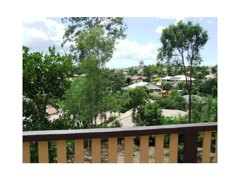 10 Preston Close, Albany Creek QLD 4035