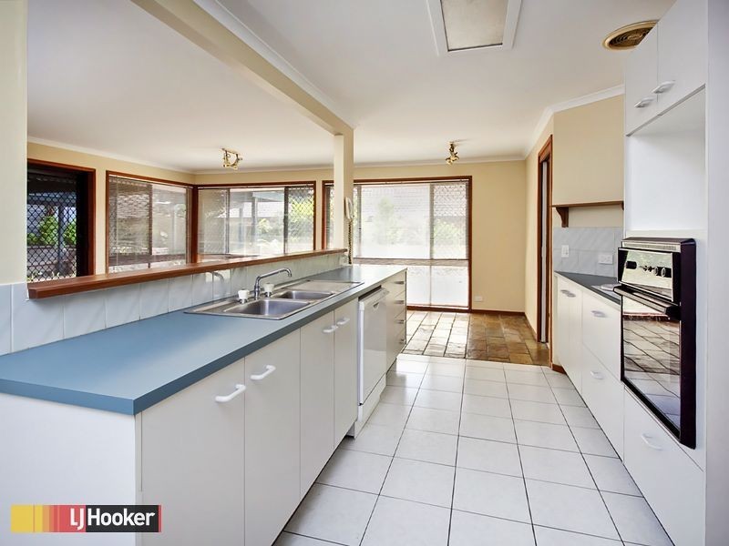 13 Hylacola Drive, Albany Creek QLD 4035