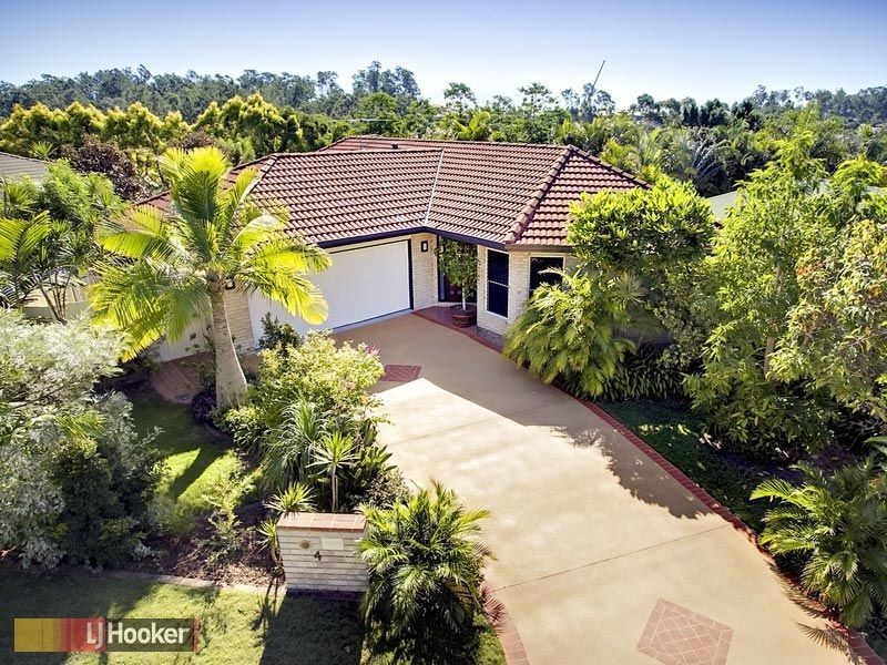 4 Silvereye Crescent, Albany Creek QLD 4035