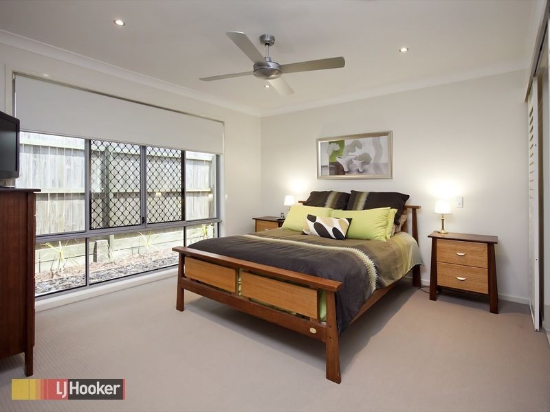 8 Rosevale Place, Warner QLD 4500