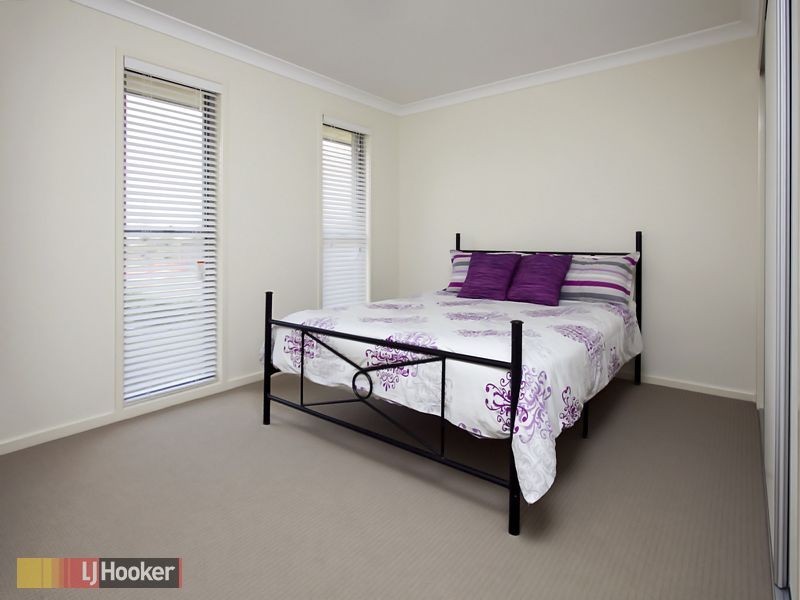 8 Rosevale Place, Warner QLD 4500