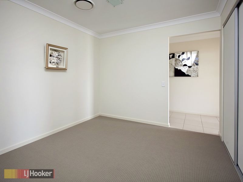 8 Rosevale Place, Warner QLD 4500