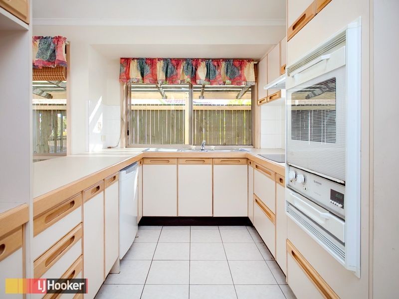 21 Saraband Drive, Eatons Hill QLD 4037