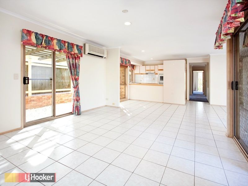 21 Saraband Drive, Eatons Hill QLD 4037