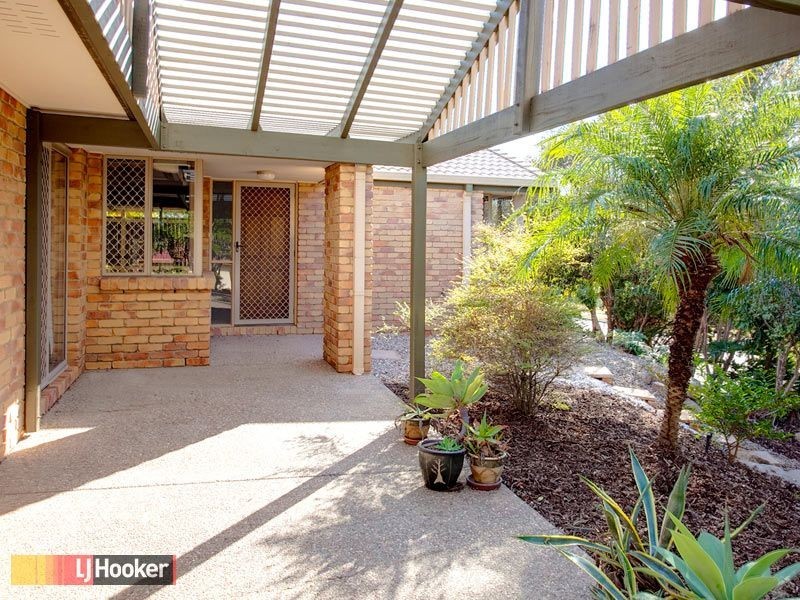 21 Saraband Drive, Eatons Hill QLD 4037