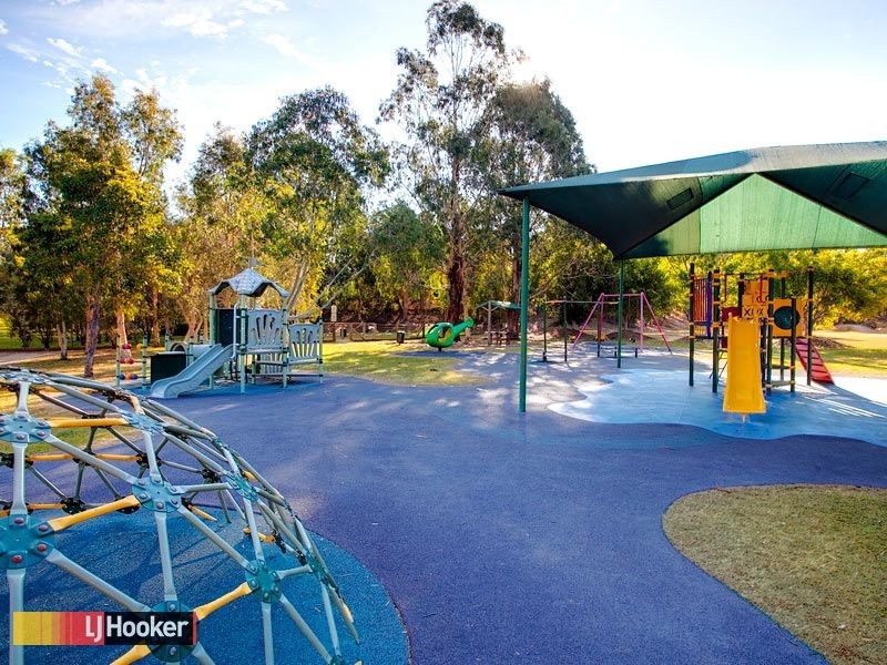 21 Saraband Drive, Eatons Hill QLD 4037