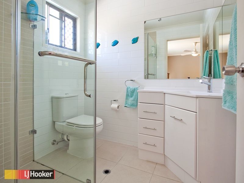 68 Ballinger Crescent, Albany Creek QLD 4035