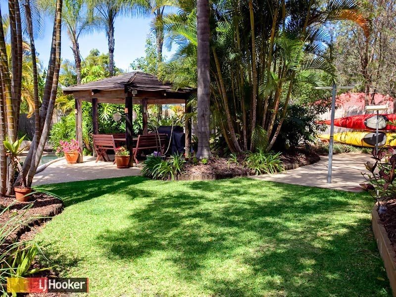 68 Ballinger Crescent, Albany Creek QLD 4035