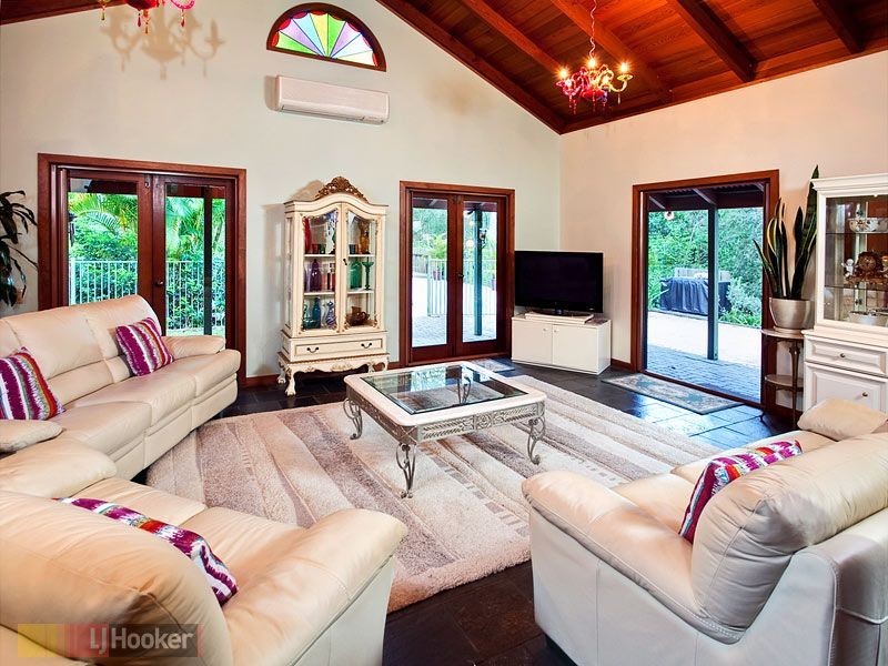 9 Henry Court, Cashmere QLD 4500