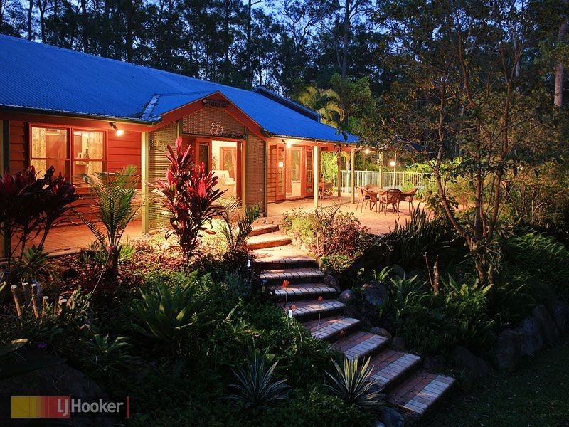 9 Henry Court, Cashmere QLD 4500