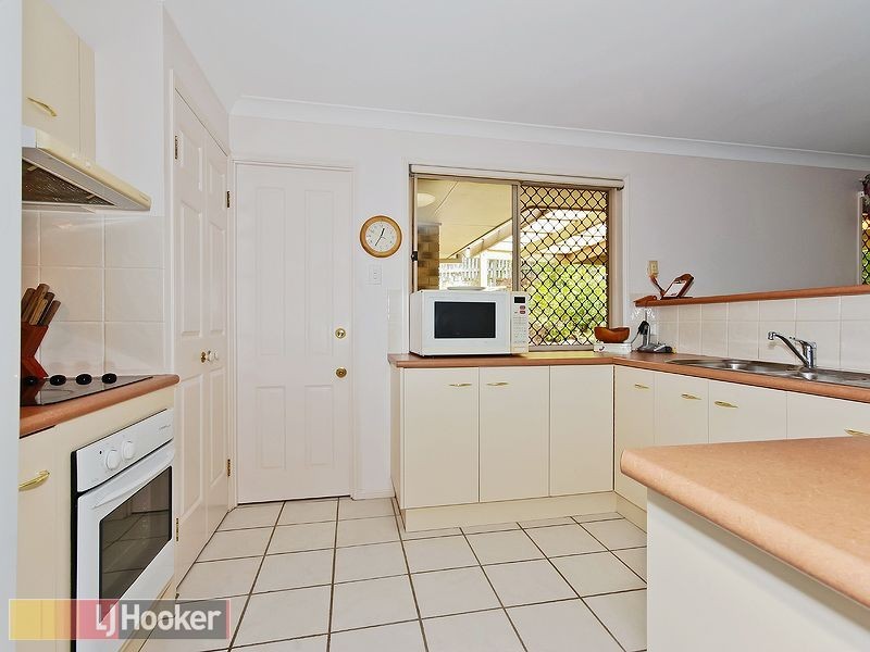 54 MarinaCourt, Eatons Hill QLD 4037