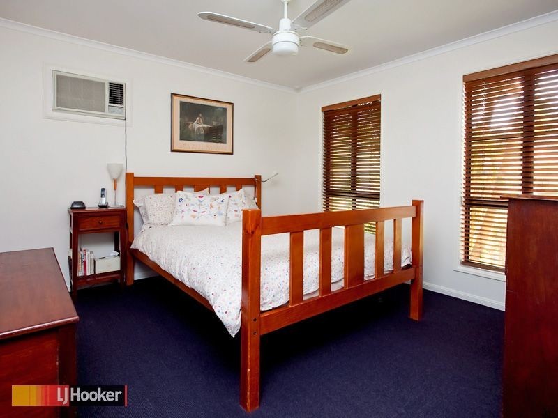 70 Hillenvale Avenue, Arana Hills QLD 4054