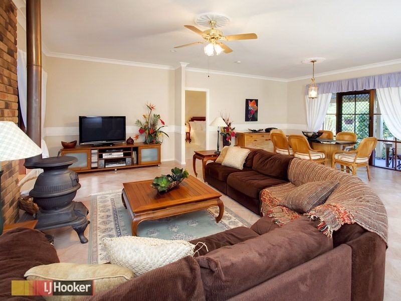 Bunya QLD 4055
