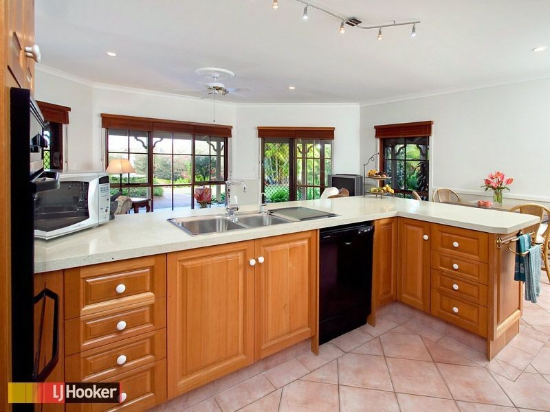 Bunya QLD 4055