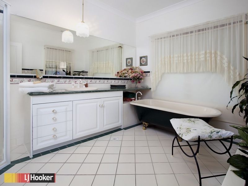 Bunya QLD 4055