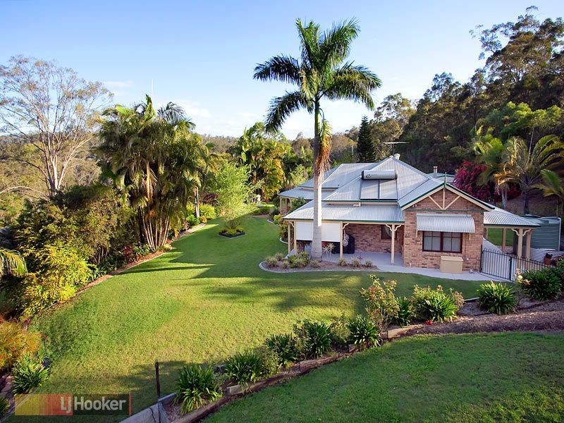 Bunya QLD 4055