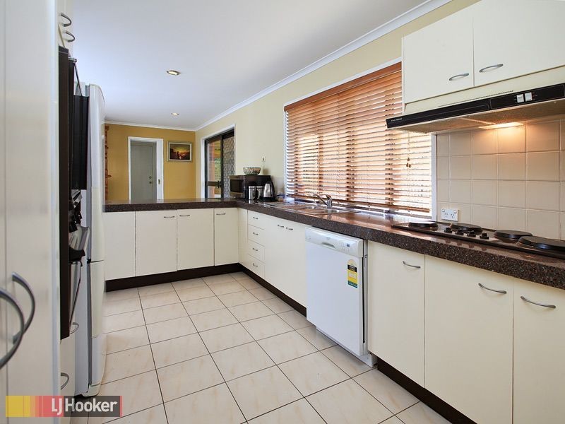 30 Pegasus Avenue, Eatons Hill QLD 4037