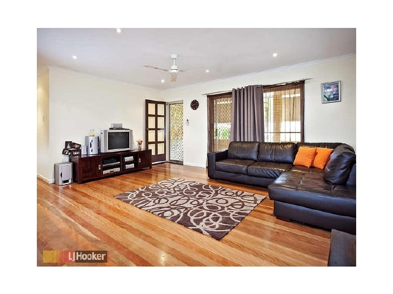 25 Olympus Court, Eatons Hill QLD 4037