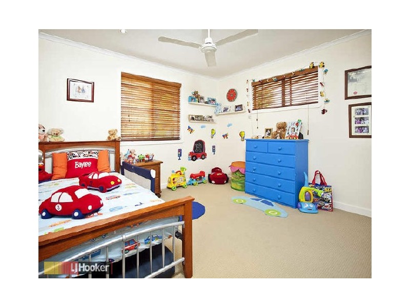 25 Olympus Court, Eatons Hill QLD 4037