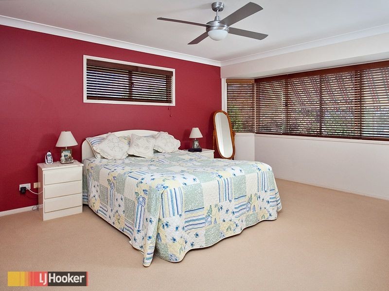 17 Atoll Crescent, Eatons Hill QLD 4037