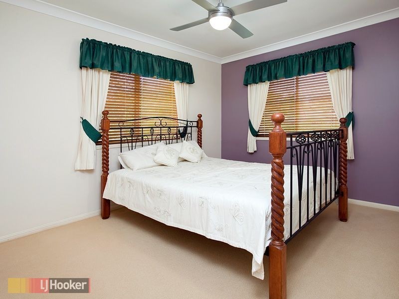 17 Atoll Crescent, Eatons Hill QLD 4037