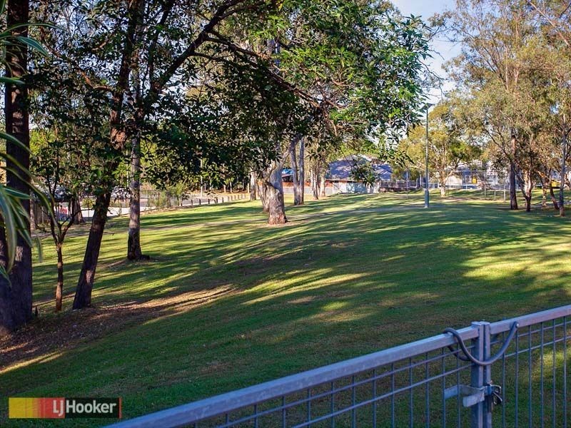 Eatons Hill QLD 4037