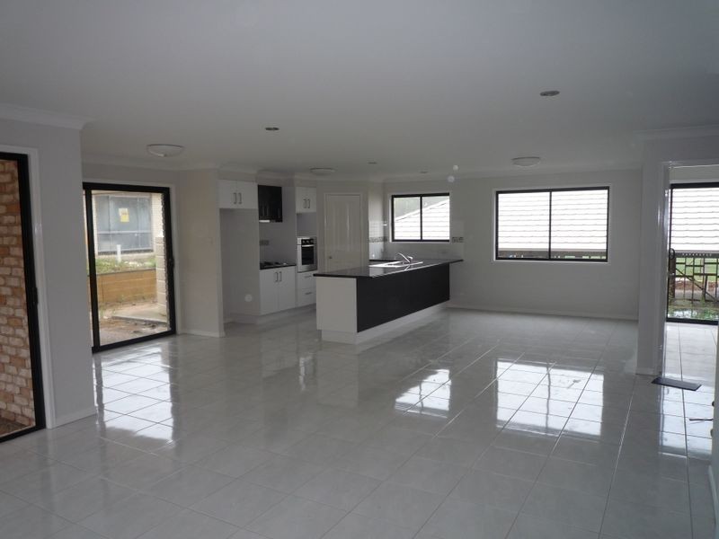 6 Pallas Parade, Warner QLD 4500