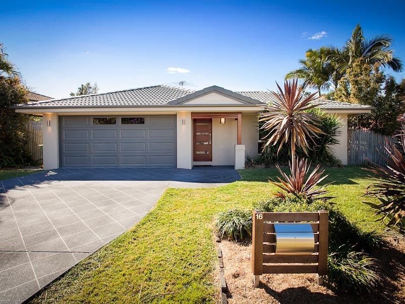 16 Hayward Avenue, Cashmere QLD 4500
