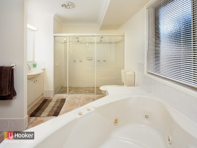 Bridgeman Downs QLD 4035