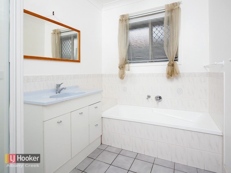 3 Avandel Court, Eatons Hill QLD 4037