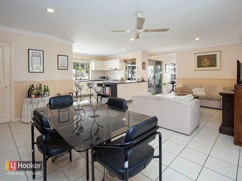 8 Altissimo Court, Eatons Hill QLD 4037