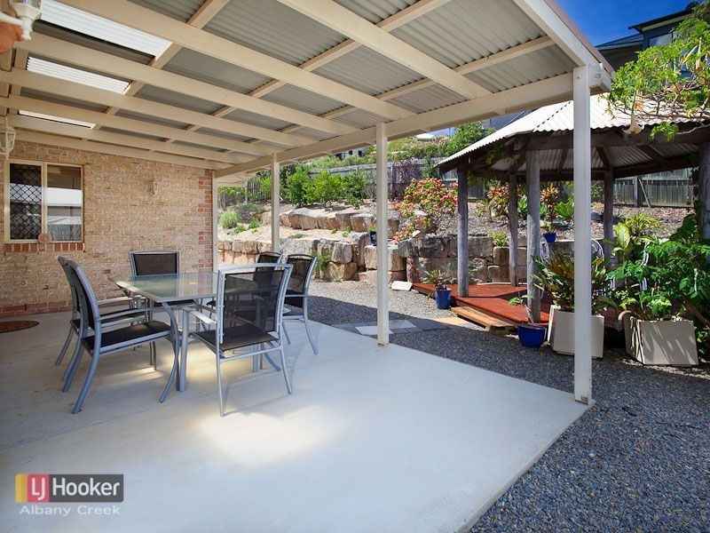 8 Altissimo Court, Eatons Hill QLD 4037