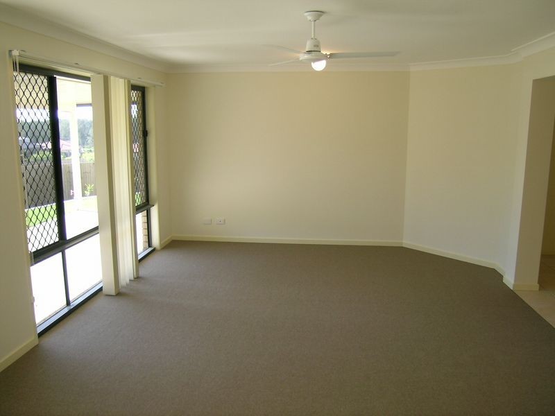 Eatons Hill QLD 4037