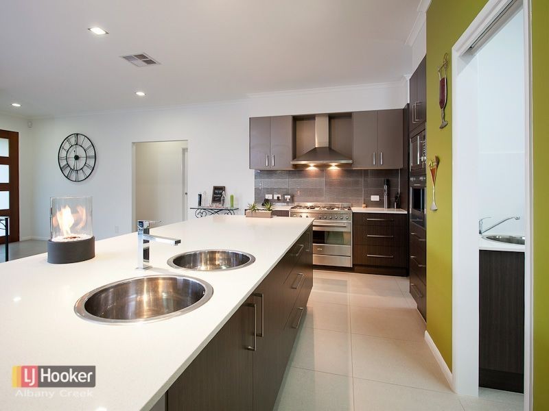 90 Blue Hills Drive, Bunya QLD 4055