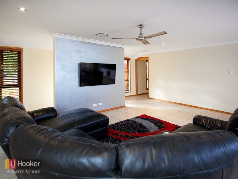 7 Whipbird Court, Cashmere QLD 4500