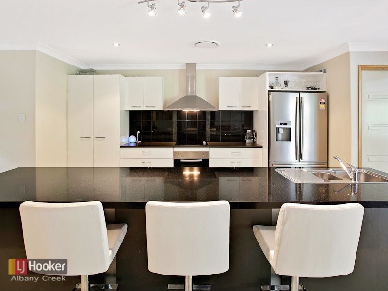 7 Whipbird Court, Cashmere QLD 4500