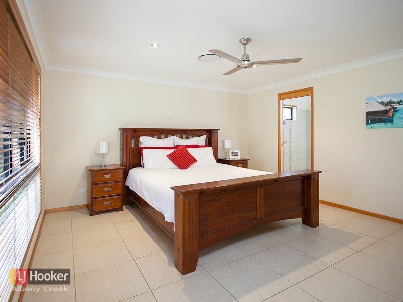 7 Whipbird Court, Cashmere QLD 4500