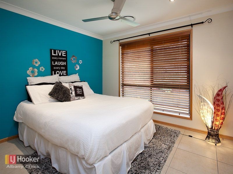 7 Whipbird Court, Cashmere QLD 4500