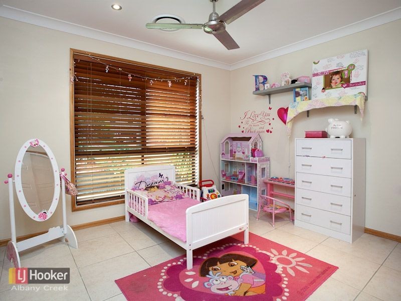 7 Whipbird Court, Cashmere QLD 4500