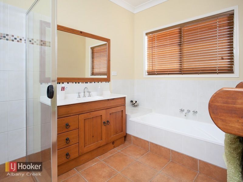 Eatons Hill QLD 4037