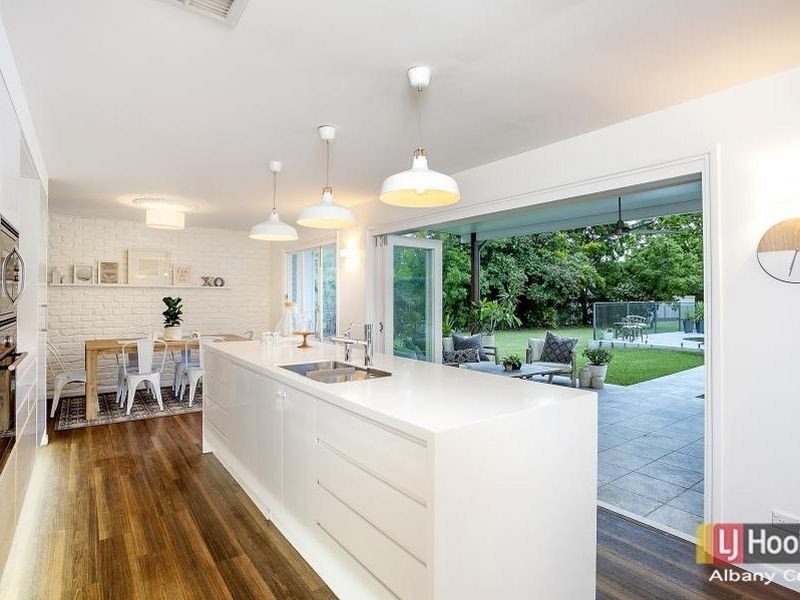 Eatons Hill QLD 4037