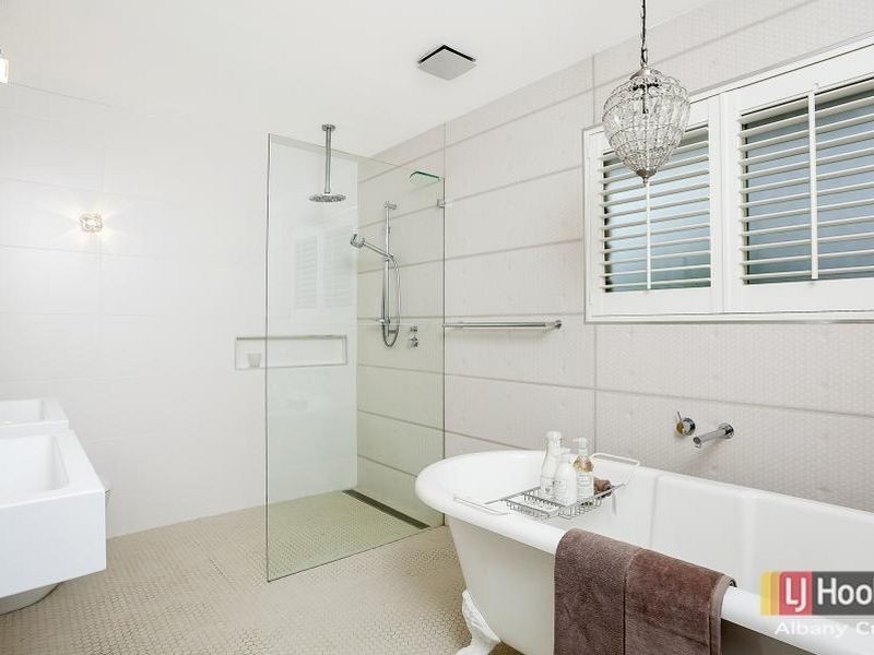 Eatons Hill QLD 4037