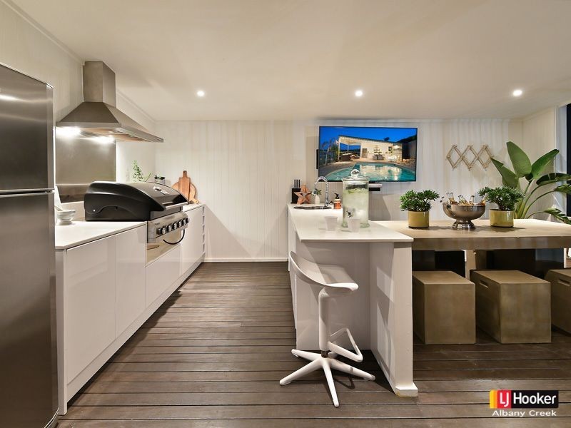 13 Glendore Court, Eatons Hill QLD 4037