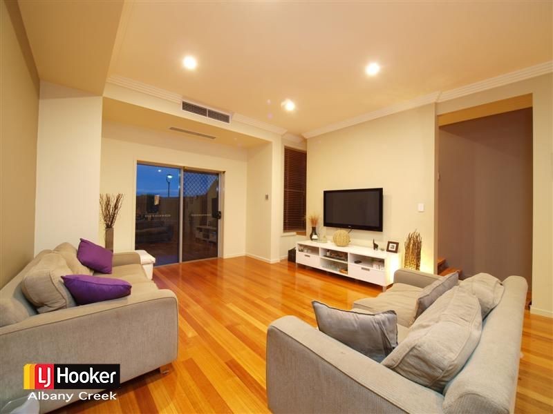 14 Emanual Court, Eatons Hill QLD 4037