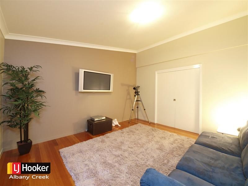 14 Emanual Court, Eatons Hill QLD 4037