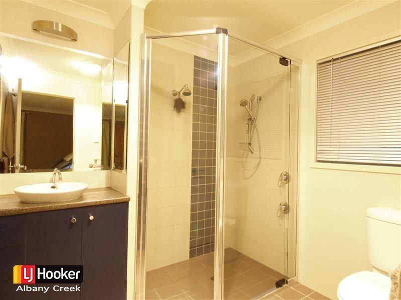 14 Emanual Court, Eatons Hill QLD 4037