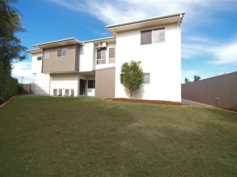 14 Emanual Court, Eatons Hill QLD 4037