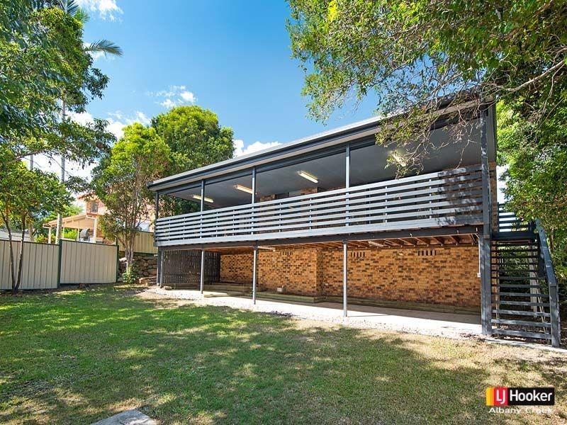 17 Flamingo Drive, Albany Creek QLD 4035