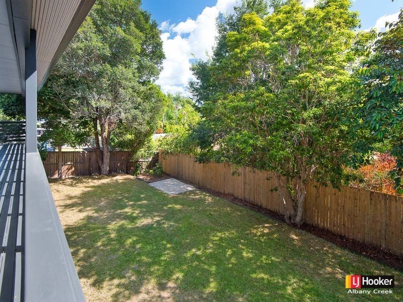 17 Flamingo Drive, Albany Creek QLD 4035