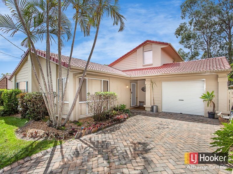 70 Old Northern Road, Albany Creek QLD 4035